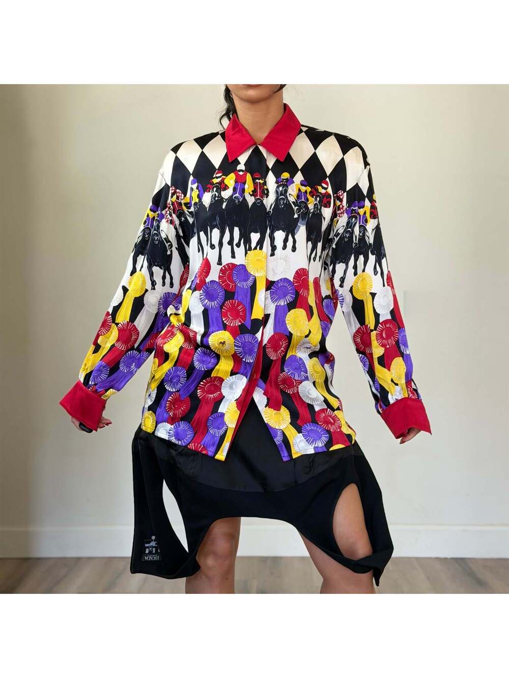 Escada - Picture 2 of 9